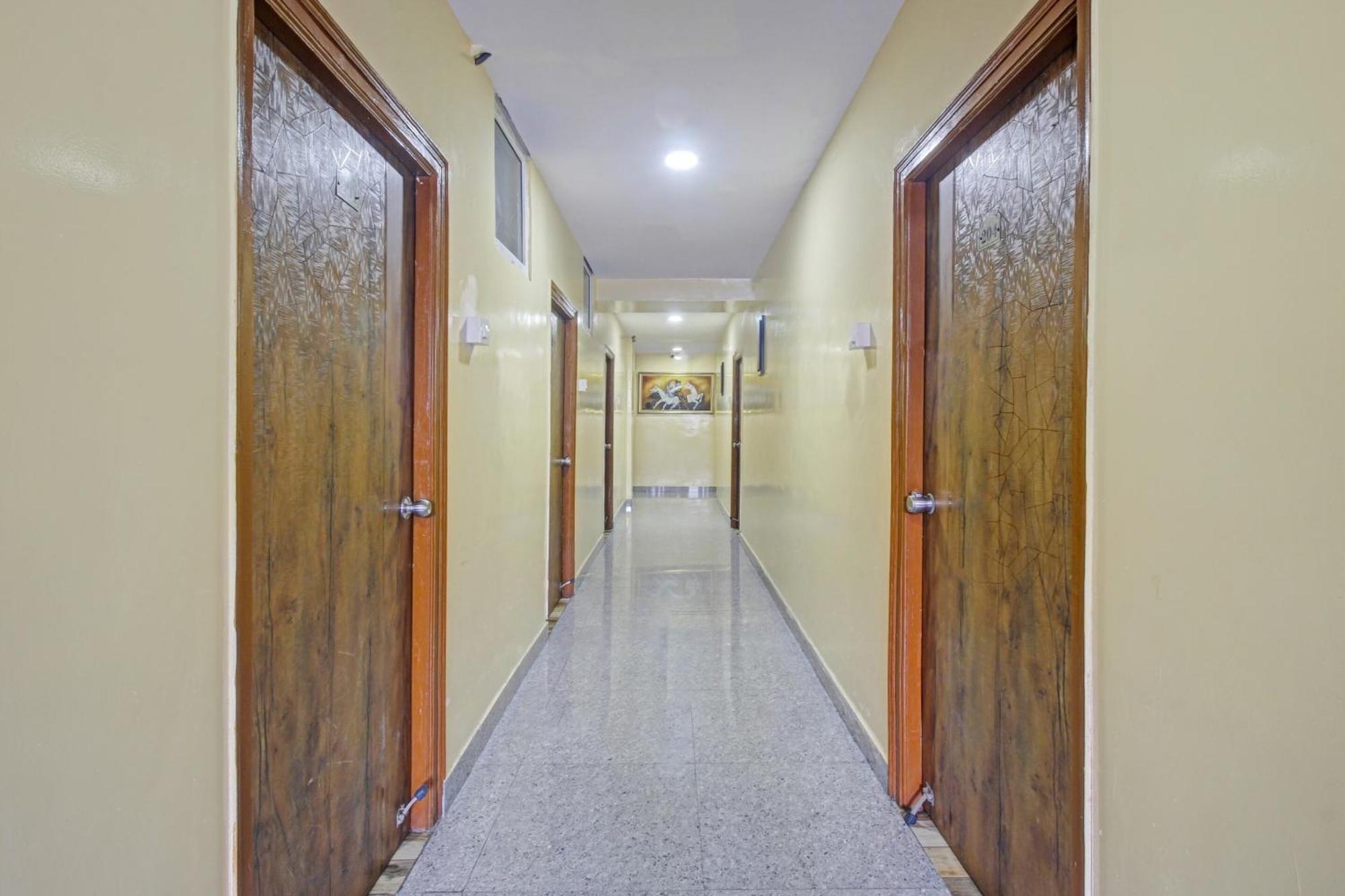 היידראבד Super Hotel O Sri Sai Regency מראה חיצוני תמונה
