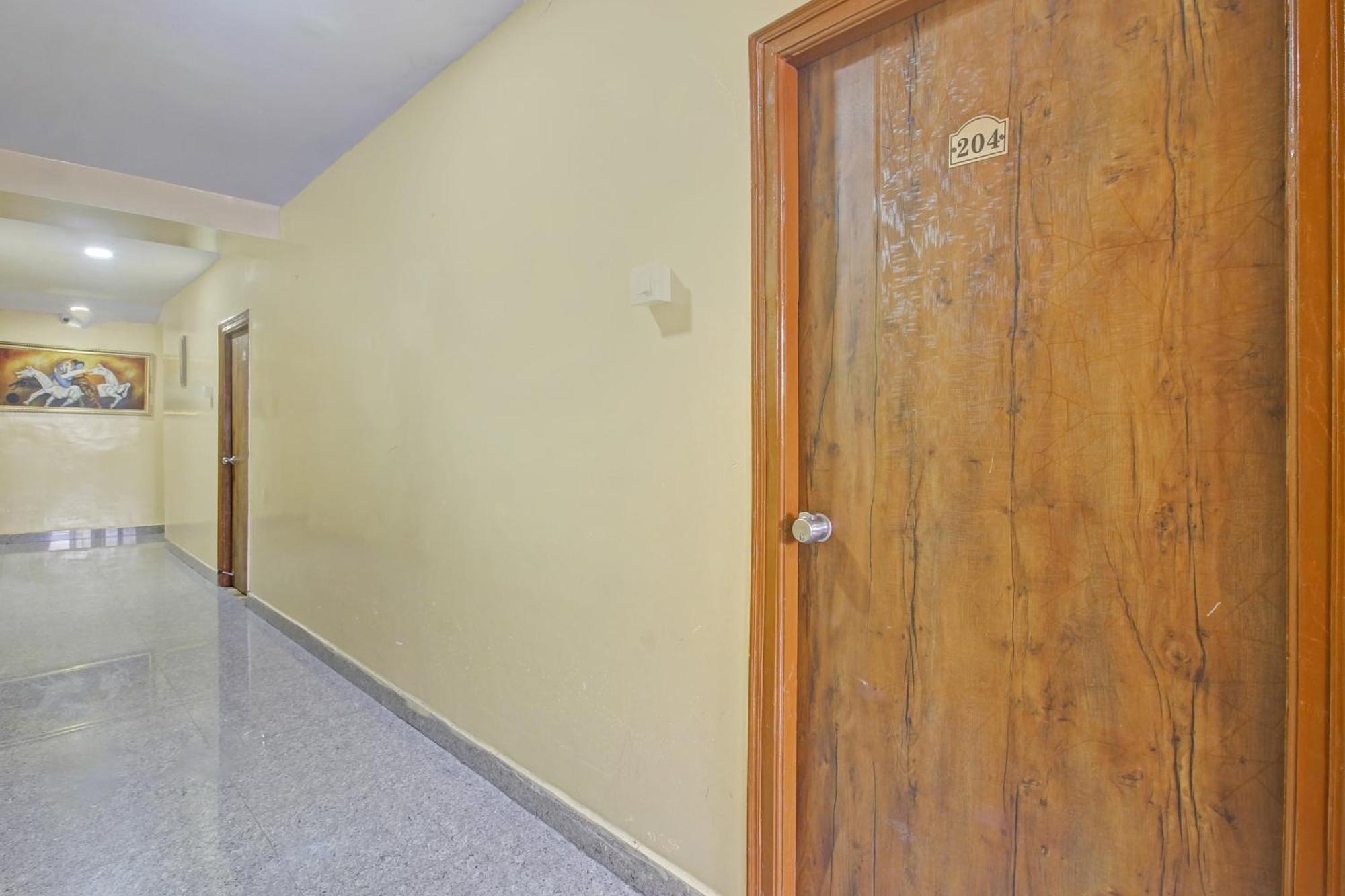 היידראבד Super Hotel O Sri Sai Regency מראה חיצוני תמונה