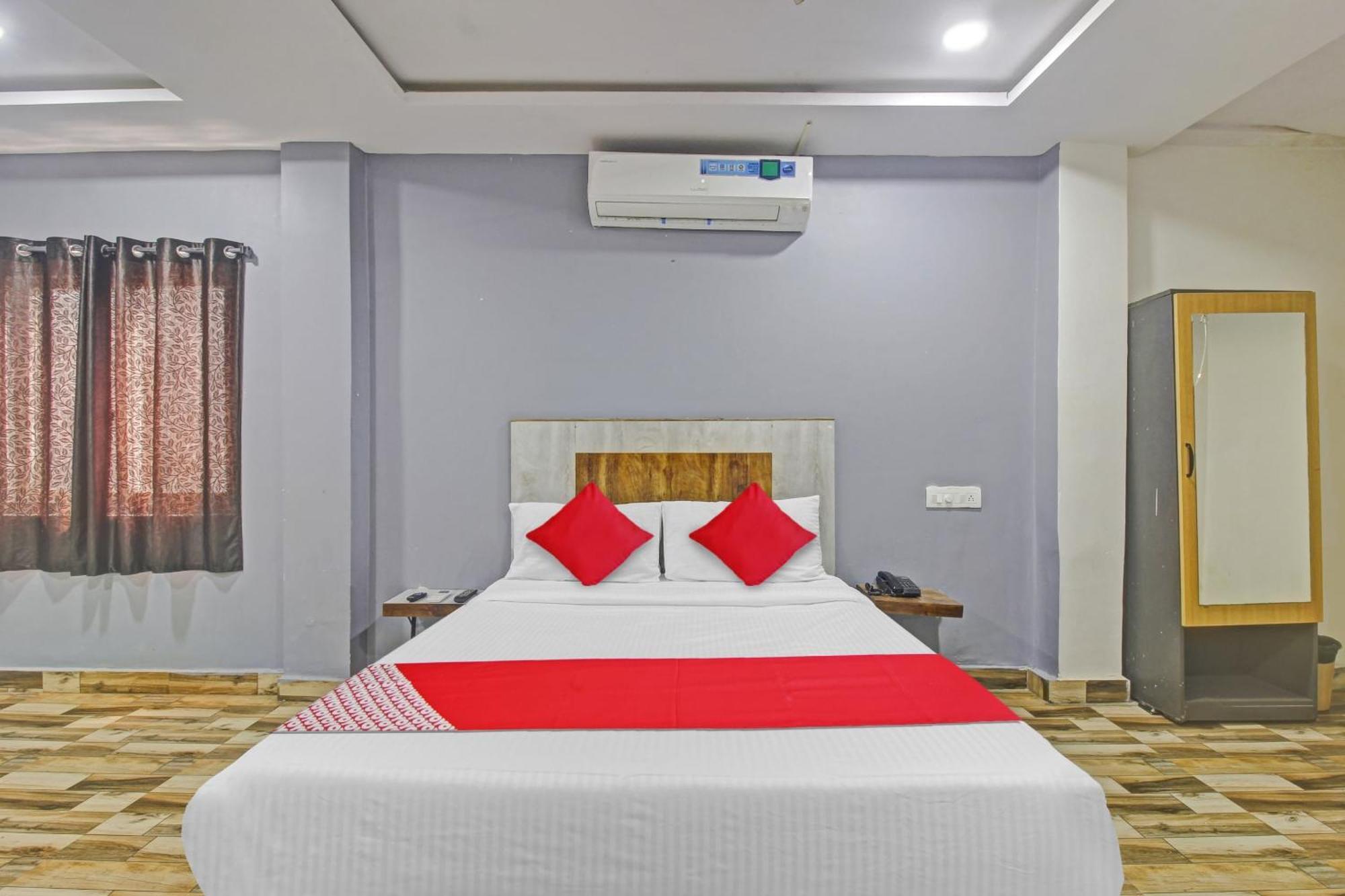 היידראבד Super Hotel O Sri Sai Regency מראה חיצוני תמונה
